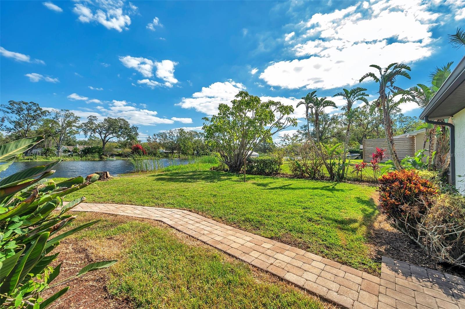 12011 N GOMEZ AVE, TAMPA, FL, 33618