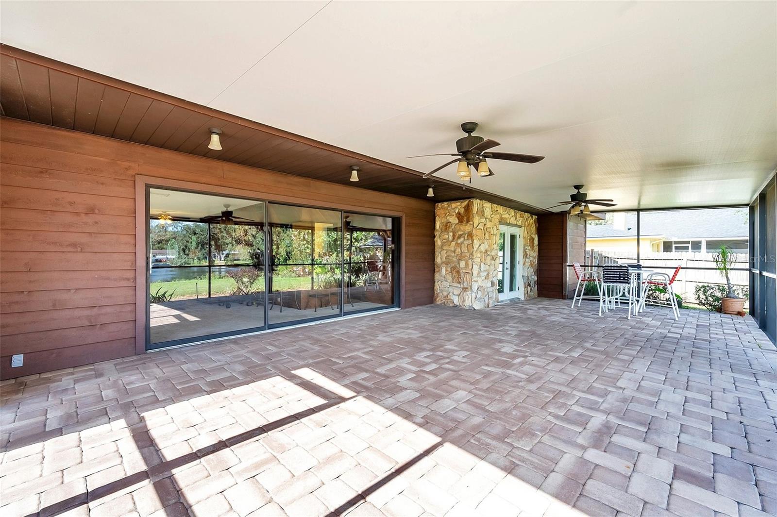 12011 N GOMEZ AVE, TAMPA, FL, 33618