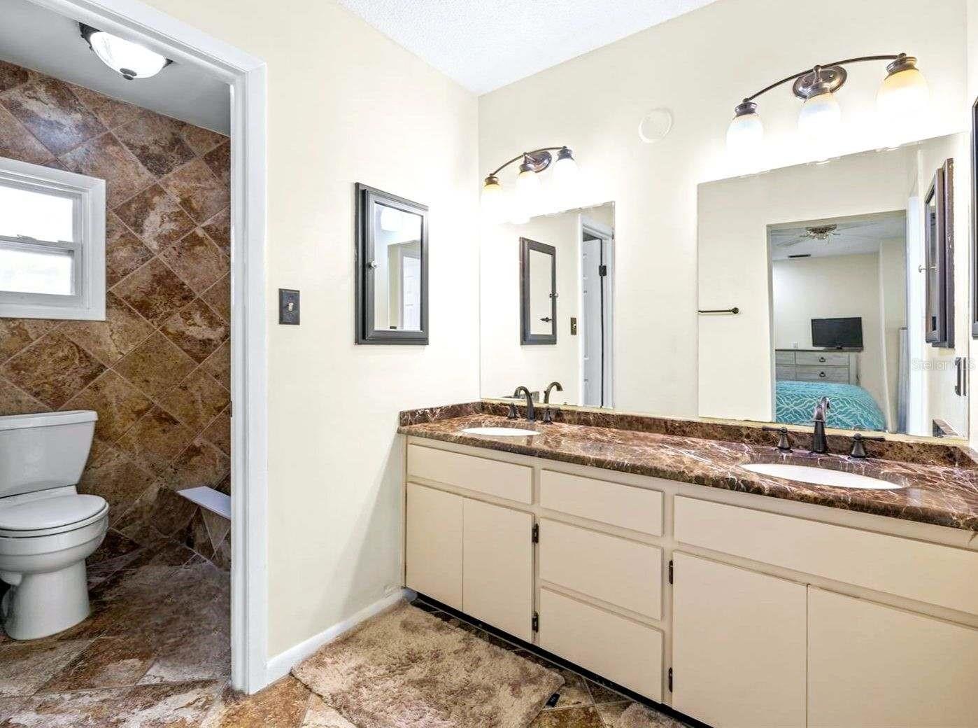 12011 N GOMEZ AVE, TAMPA, FL, 33618