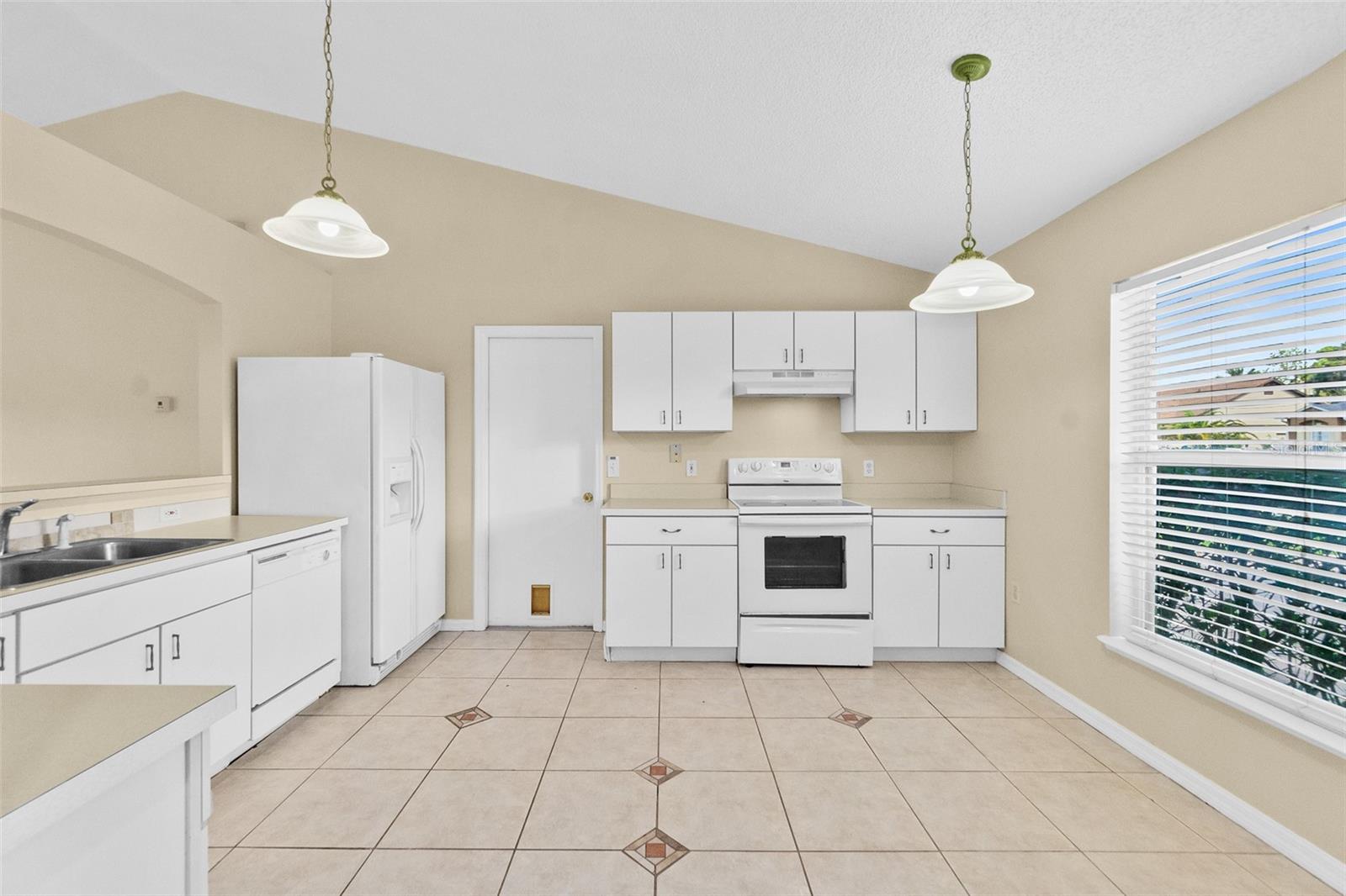 11 BURRELL PL, PALM COAST, FL, 32137