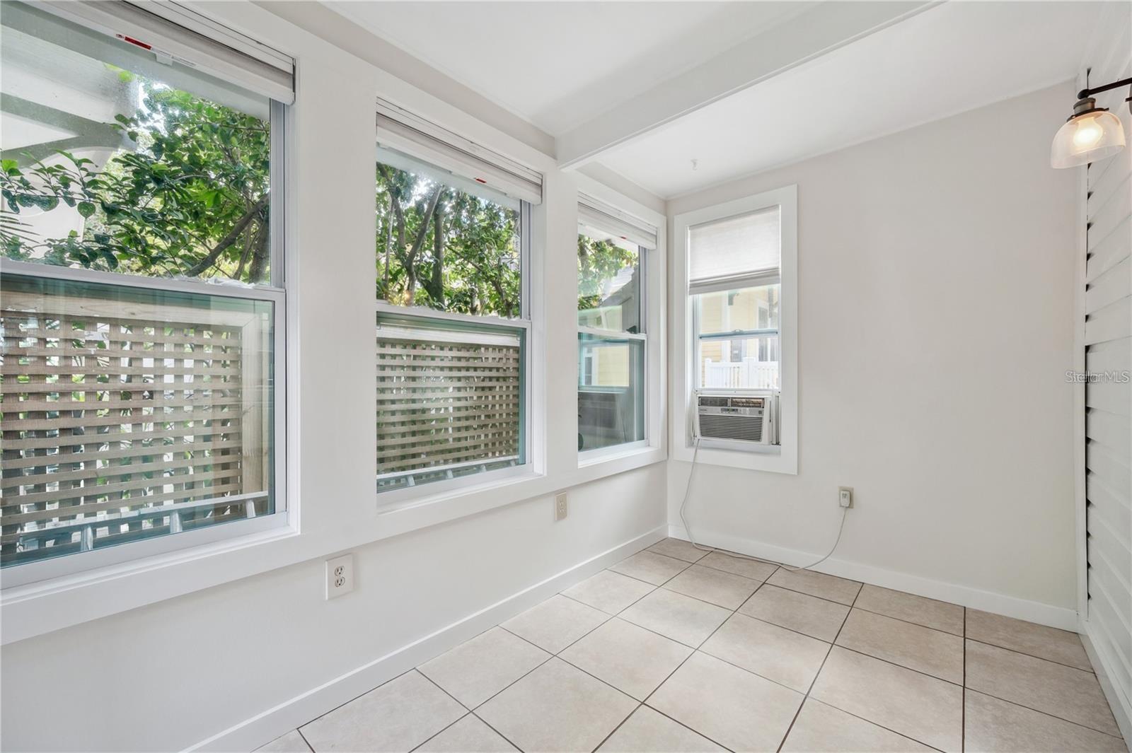 455 13TH AVE NE, ST PETERSBURG, FL, 33701