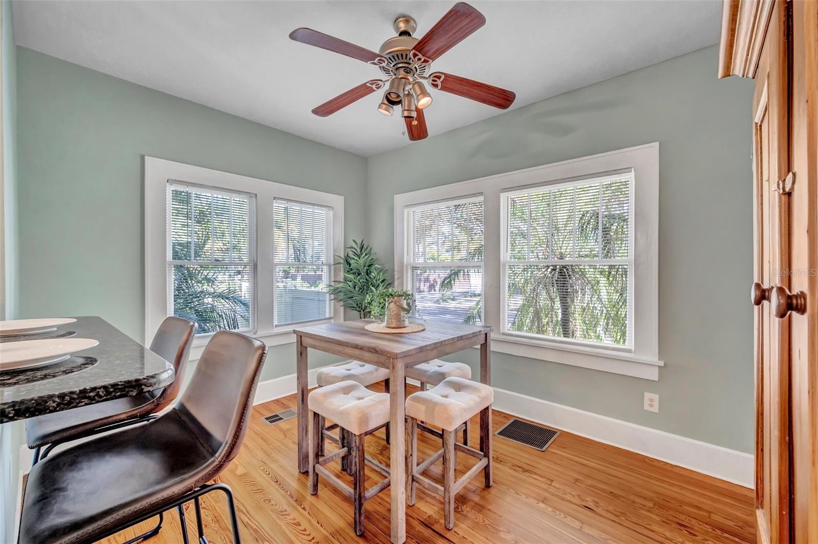 455 13TH AVE NE, ST PETERSBURG, FL, 33701