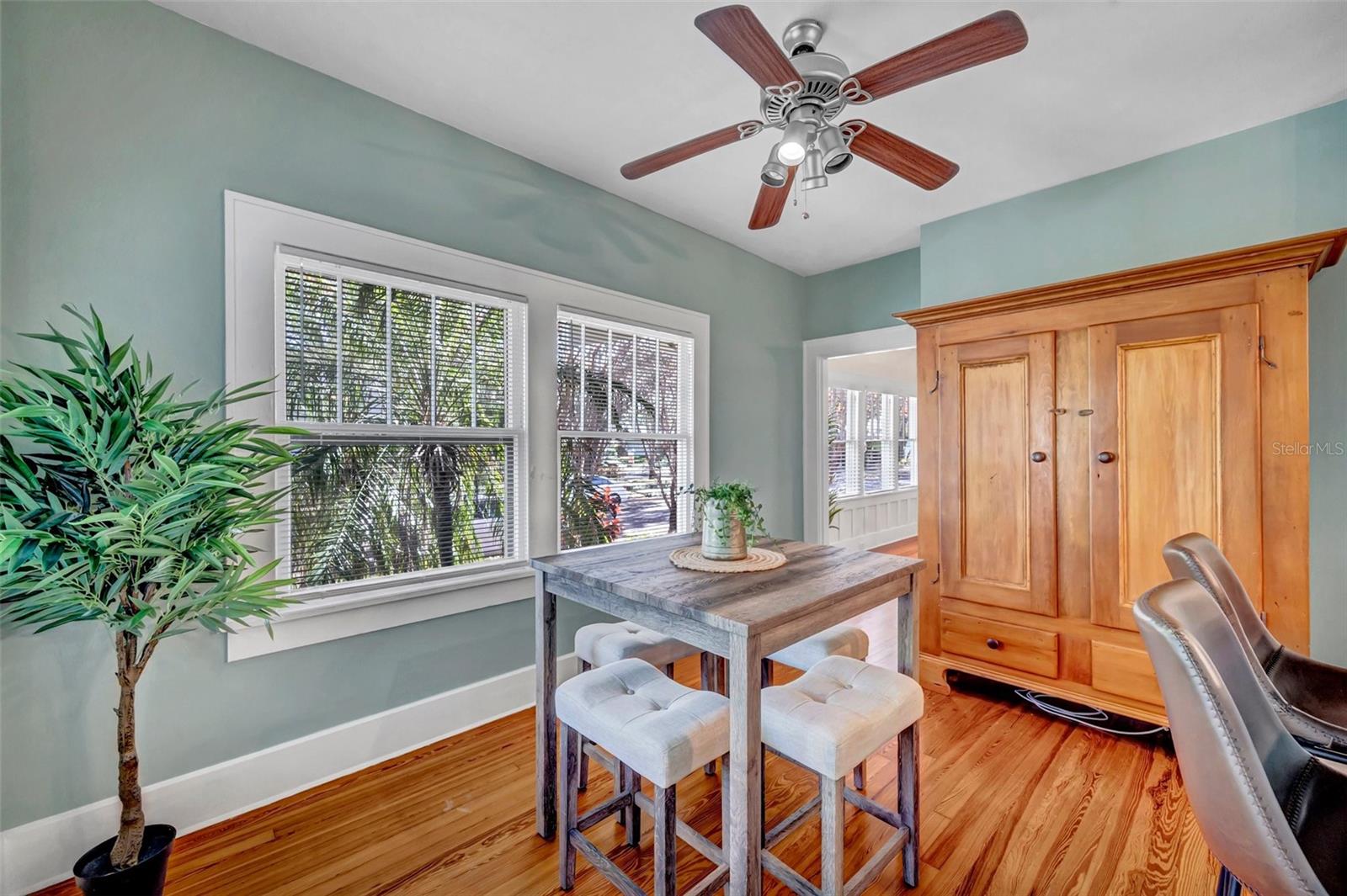 455 13TH AVE NE, ST PETERSBURG, FL, 33701