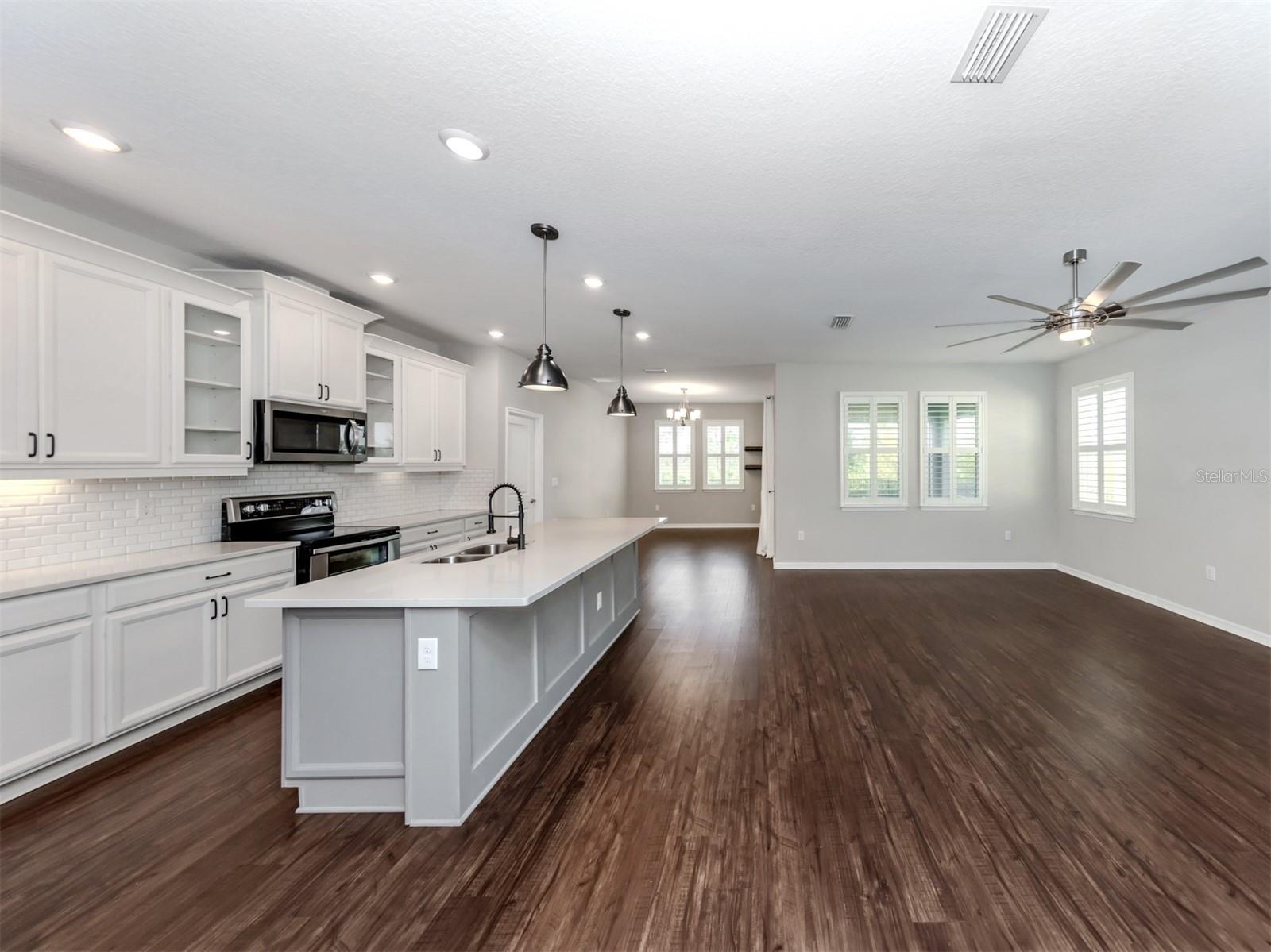 225 DAYLILY BLVD, NOKOMIS, FL, 34275