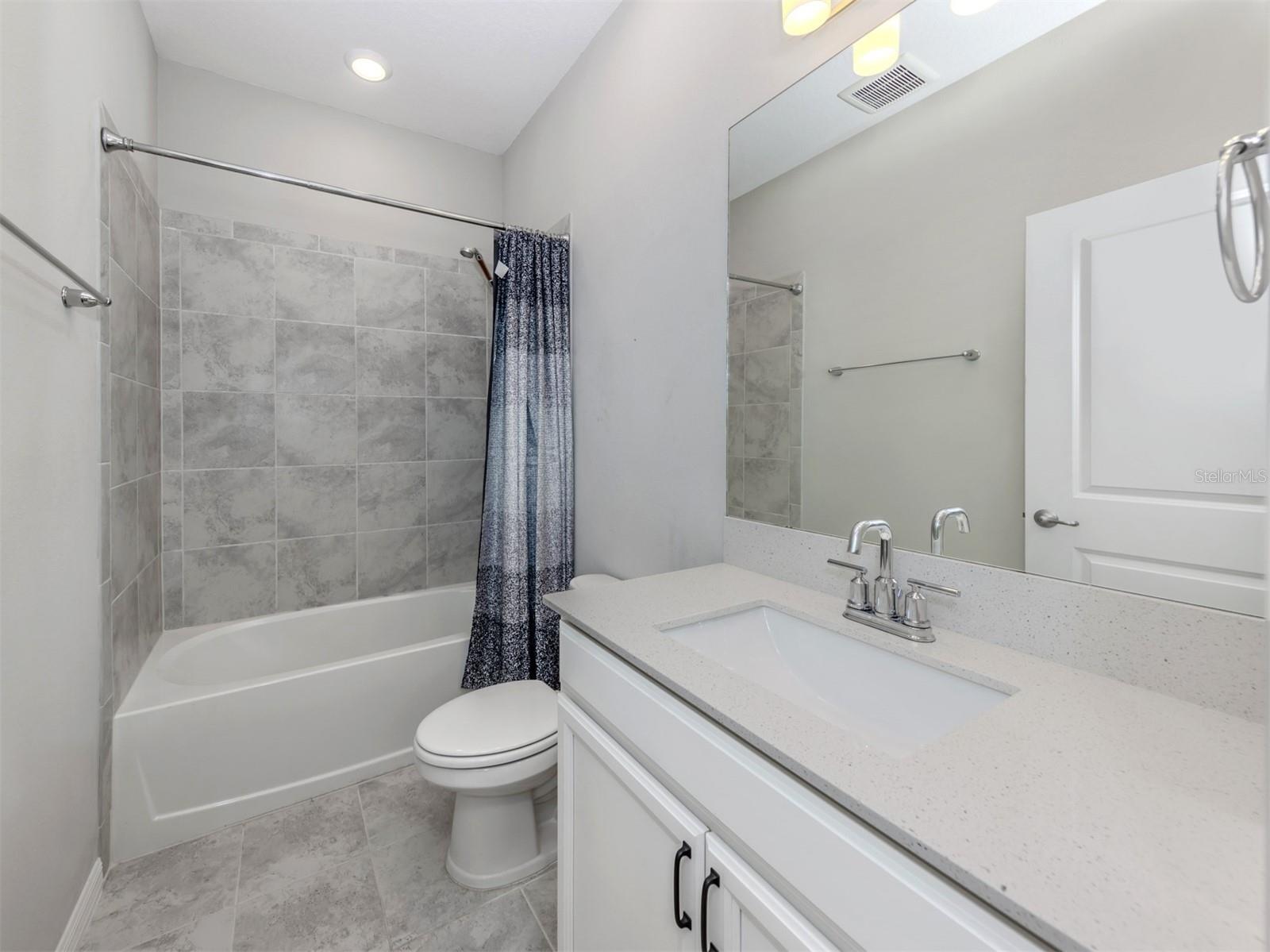 225 DAYLILY BLVD, NOKOMIS, FL, 34275