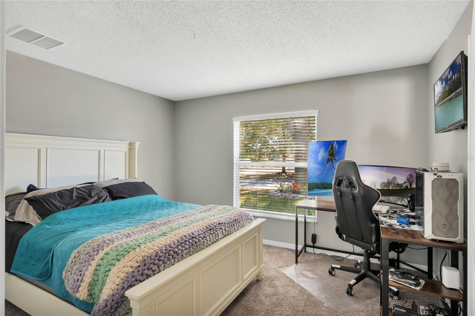 704 LAKE CHARLES DR, DAVENPORT, FL, 33837