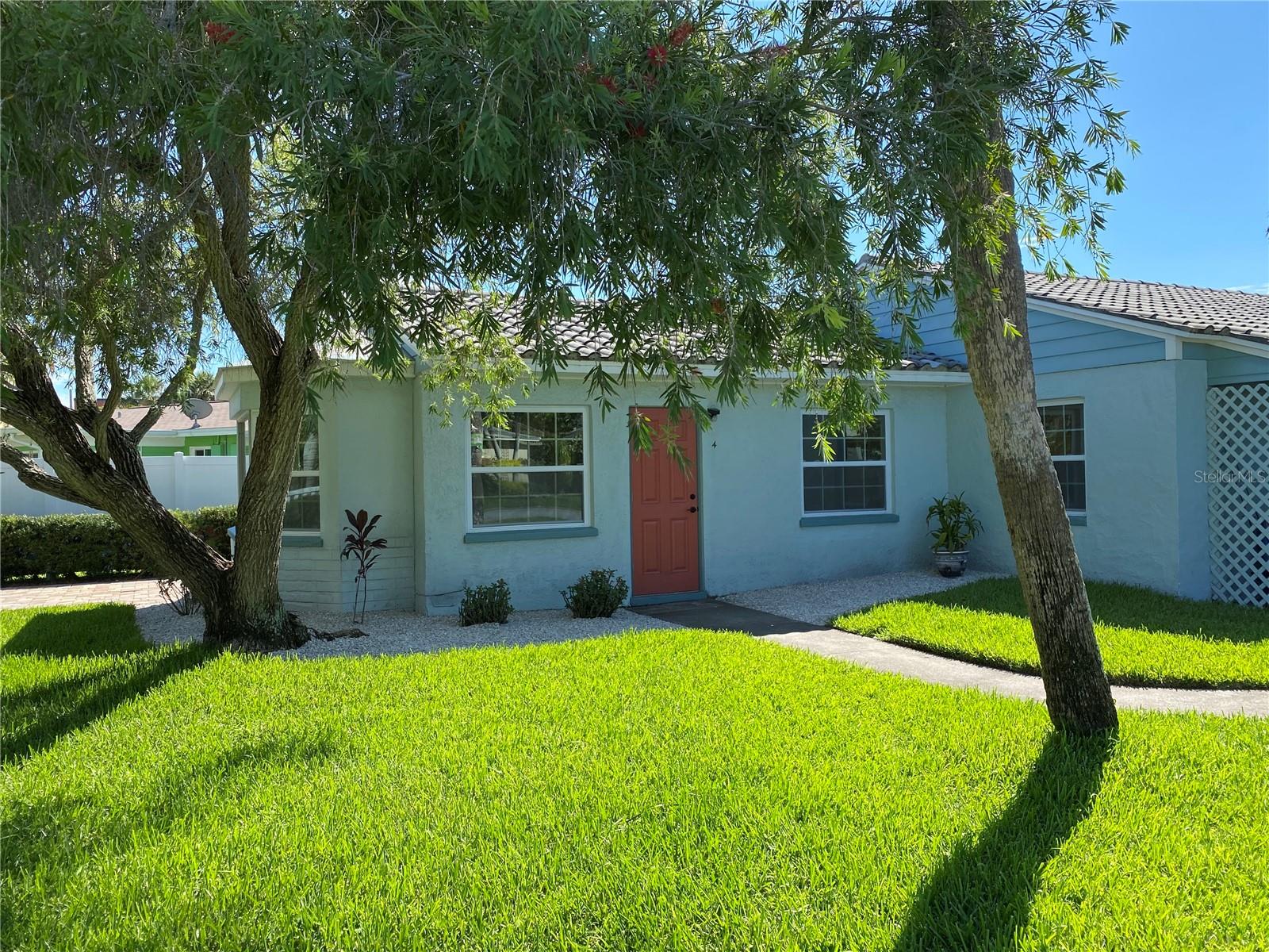 17002 DOLPHIN DR, NORTH REDINGTON BEACH, FL, 33708