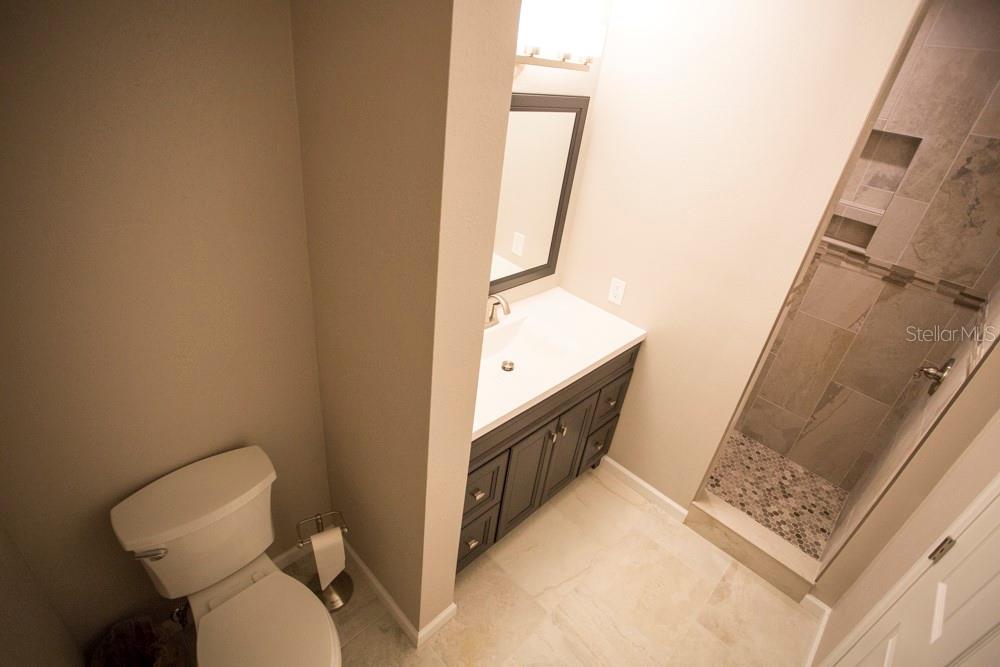 17002 DOLPHIN DR, NORTH REDINGTON BEACH, FL, 33708