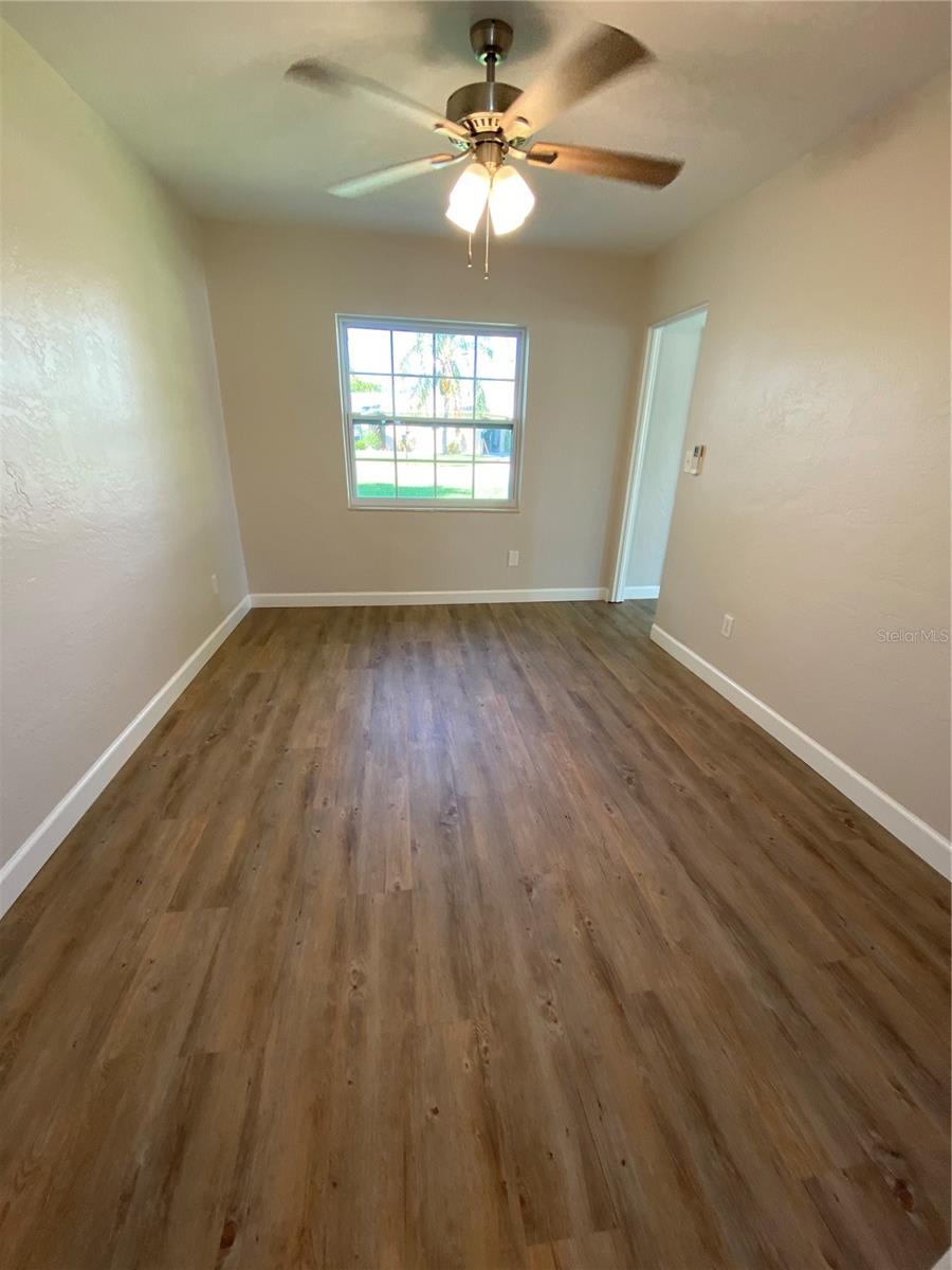 17002 DOLPHIN DR, NORTH REDINGTON BEACH, FL, 33708