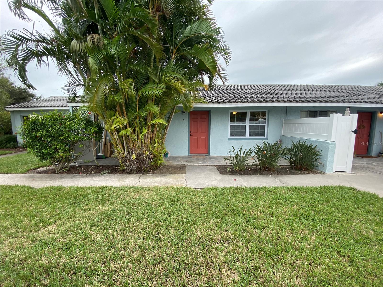 17002 DOLPHIN DR, NORTH REDINGTON BEACH, FL, 33708