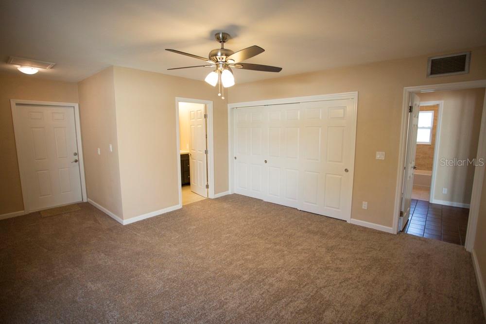 17002 DOLPHIN DR, NORTH REDINGTON BEACH, FL, 33708