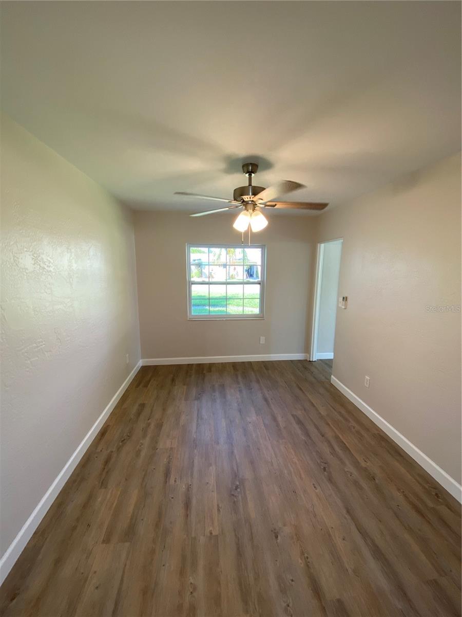 17002 DOLPHIN DR, NORTH REDINGTON BEACH, FL, 33708