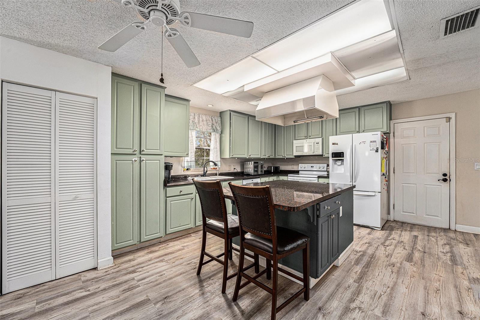 317 WENDI LN, RUSKIN, FL, 33570