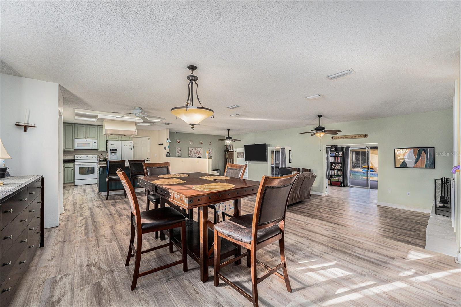 317 WENDI LN, RUSKIN, FL, 33570