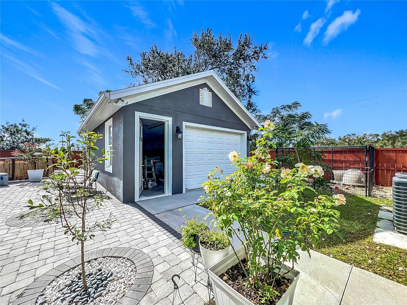 365 NASSAU AVE, LAKE WALES, FL, 33853