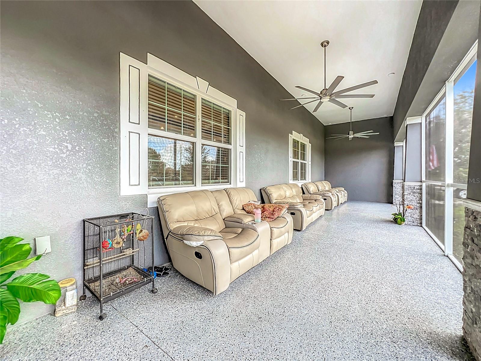 365 NASSAU AVE, LAKE WALES, FL, 33853