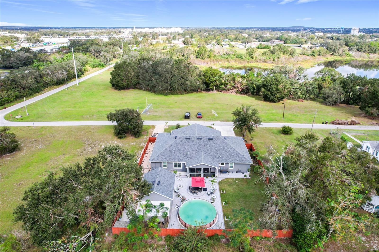 365 NASSAU AVE, LAKE WALES, FL, 33853
