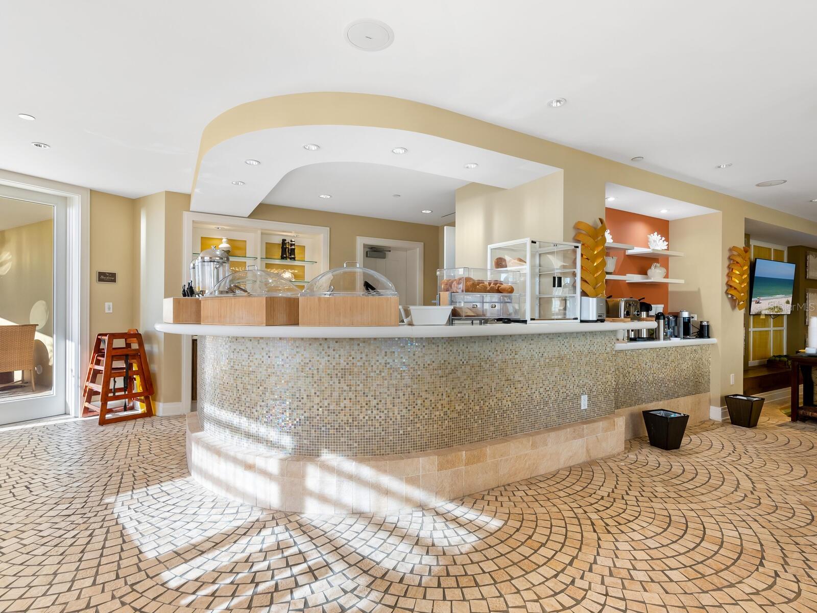 915 SEASIDE DR #407, SARASOTA, FL, 34242