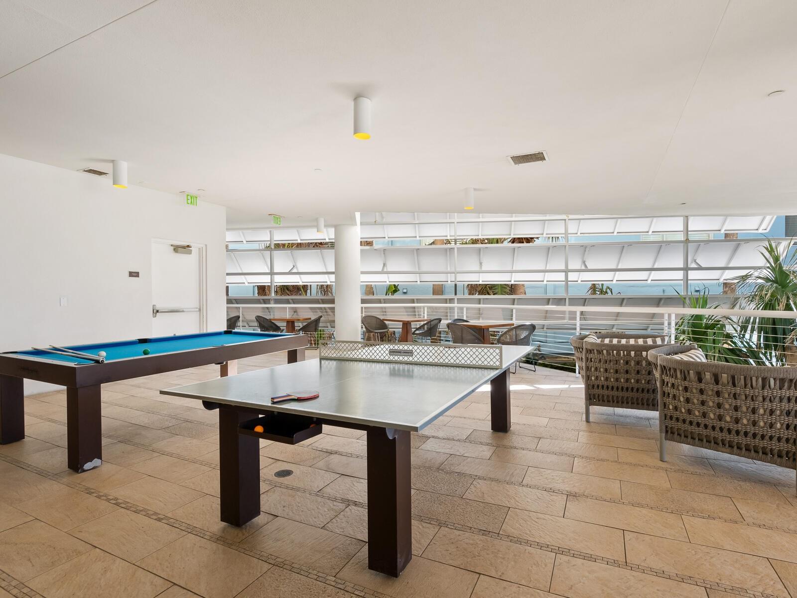 915 SEASIDE DR #407, SARASOTA, FL, 34242