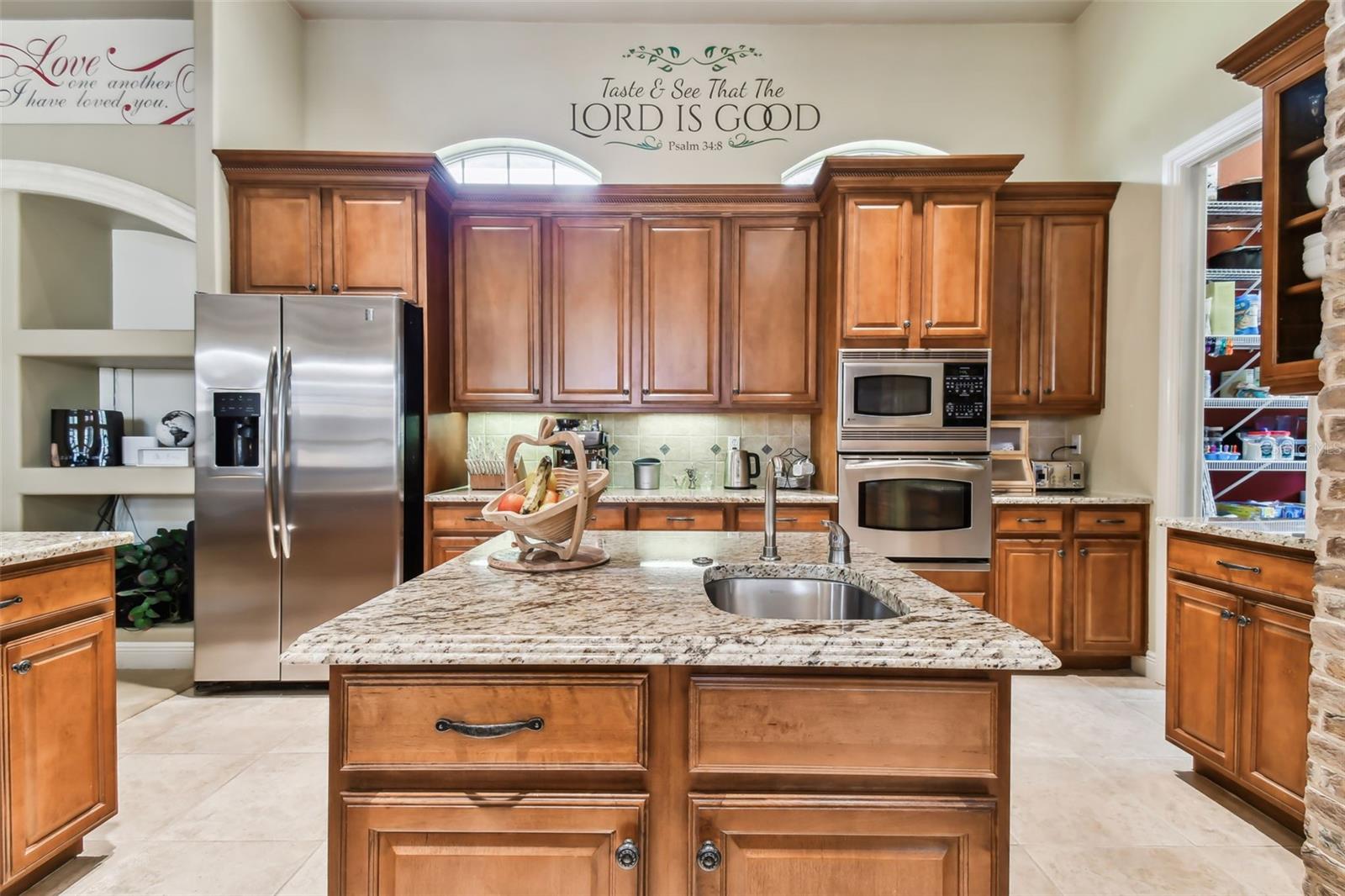 12709 MANNHURST OAK LN, LITHIA, FL, 33547