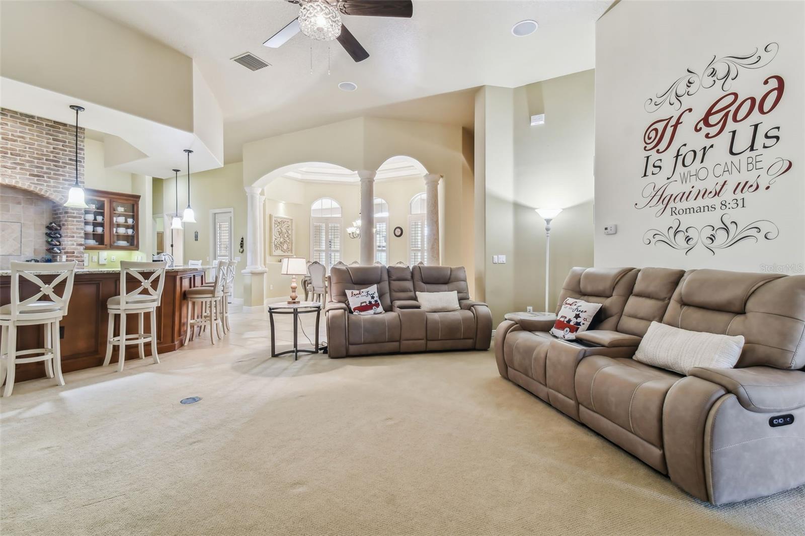 12709 MANNHURST OAK LN, LITHIA, FL, 33547