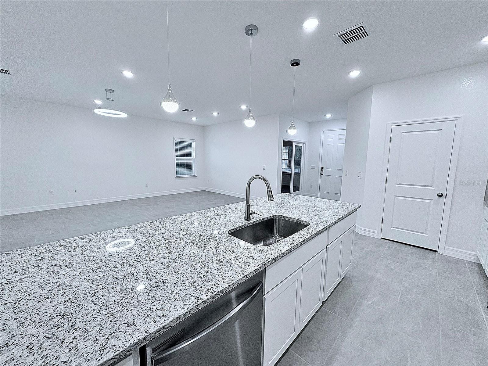 15467 MAYNARD AVE, PORT CHARLOTTE, FL, 33953
