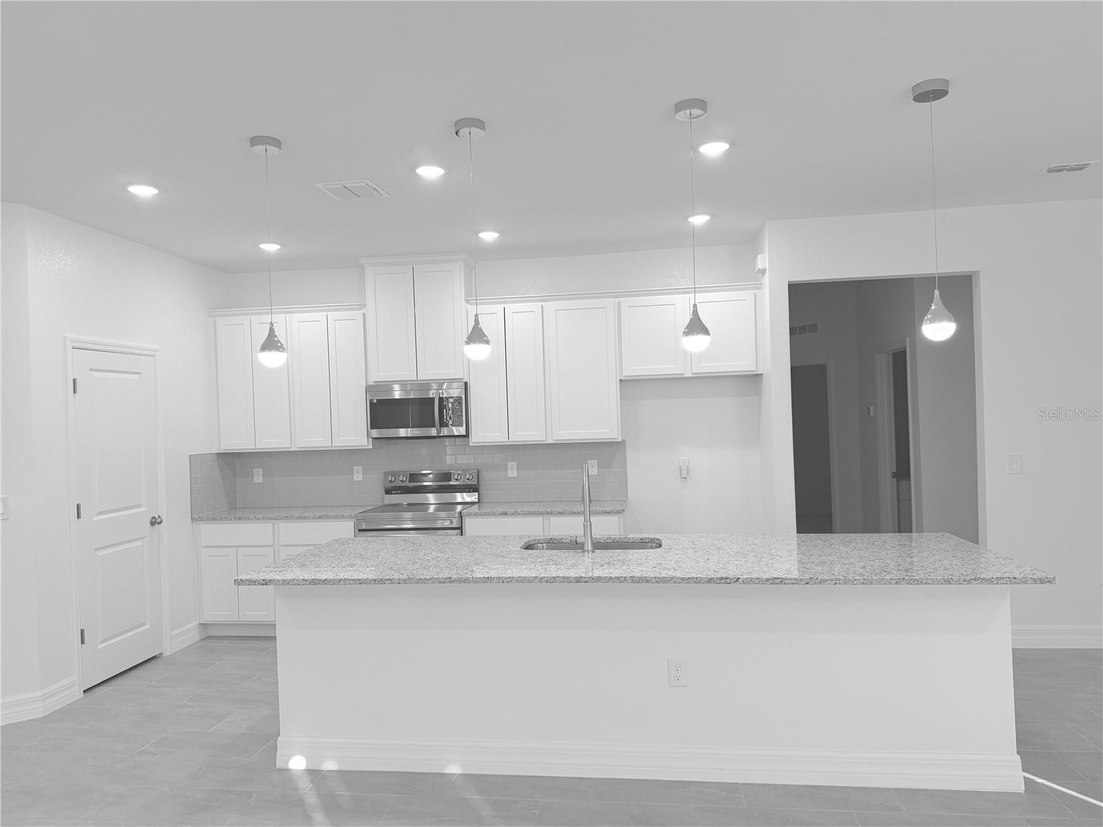 15467 MAYNARD AVE, PORT CHARLOTTE, FL, 33953