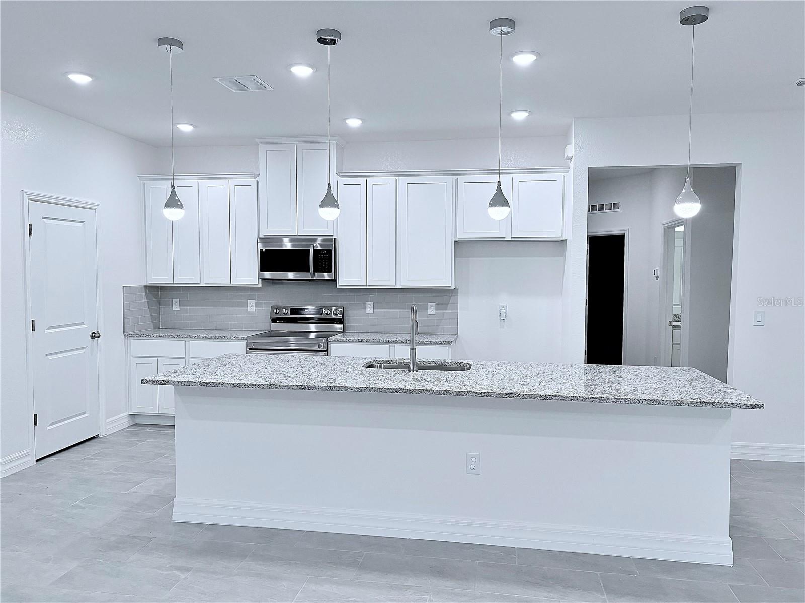 15467 MAYNARD AVE, PORT CHARLOTTE, FL, 33953