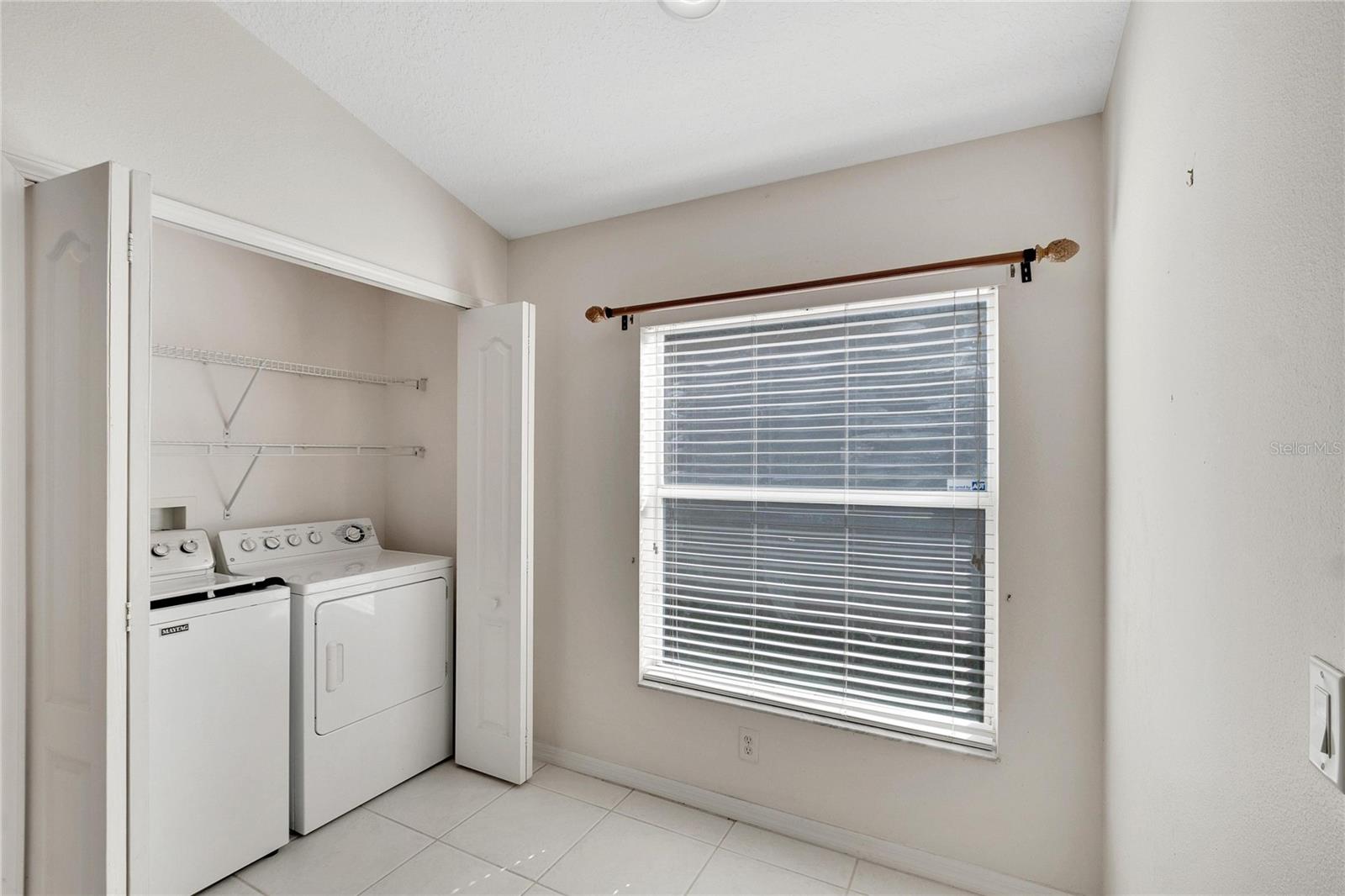 8534 CARRIAGE POINTE DR, GIBSONTON, FL, 33534