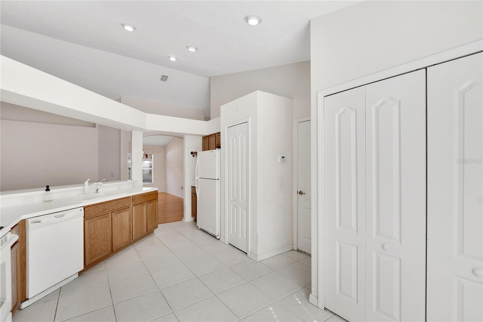 8534 CARRIAGE POINTE DR, GIBSONTON, FL, 33534