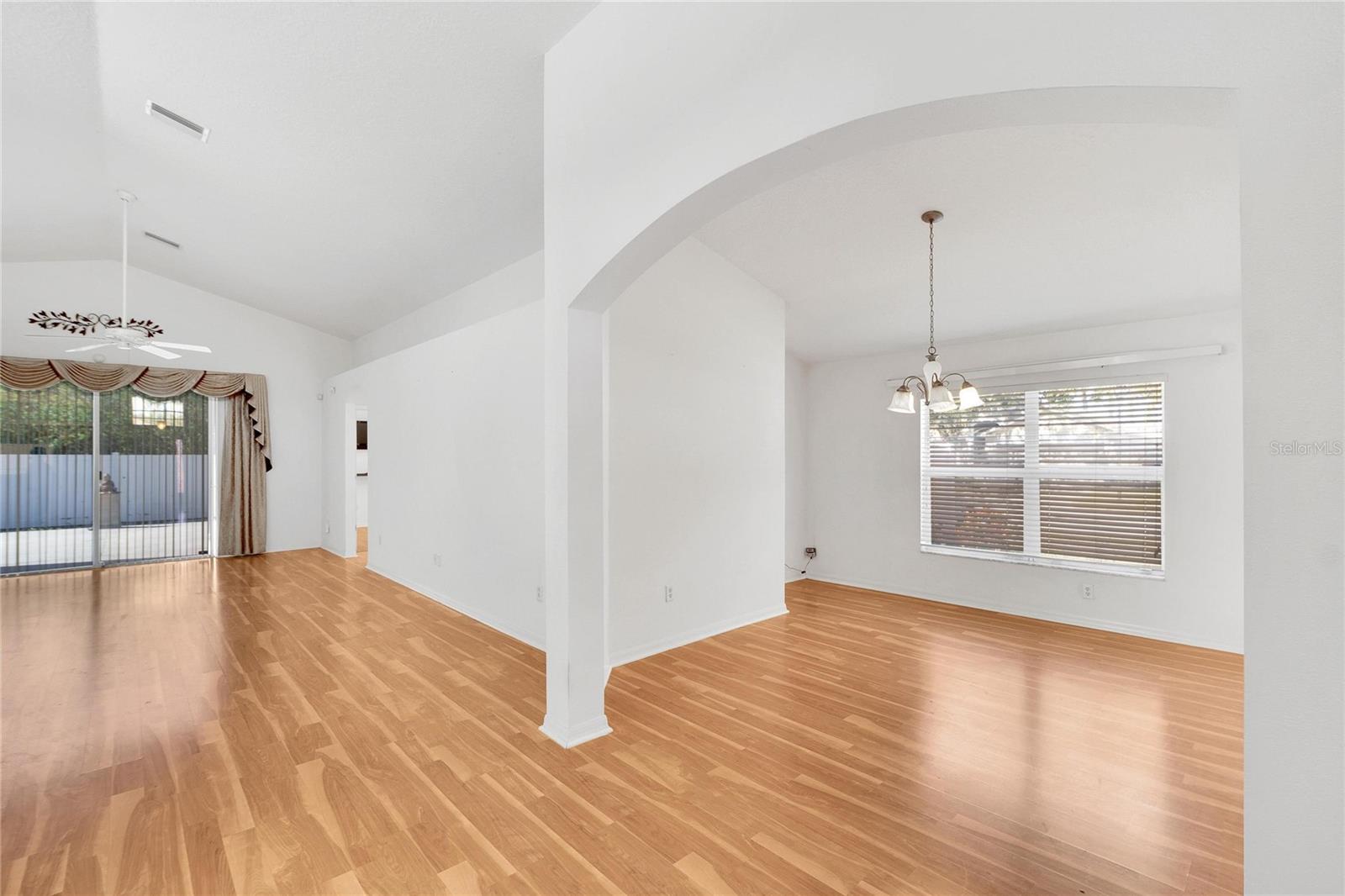 8534 CARRIAGE POINTE DR, GIBSONTON, FL, 33534
