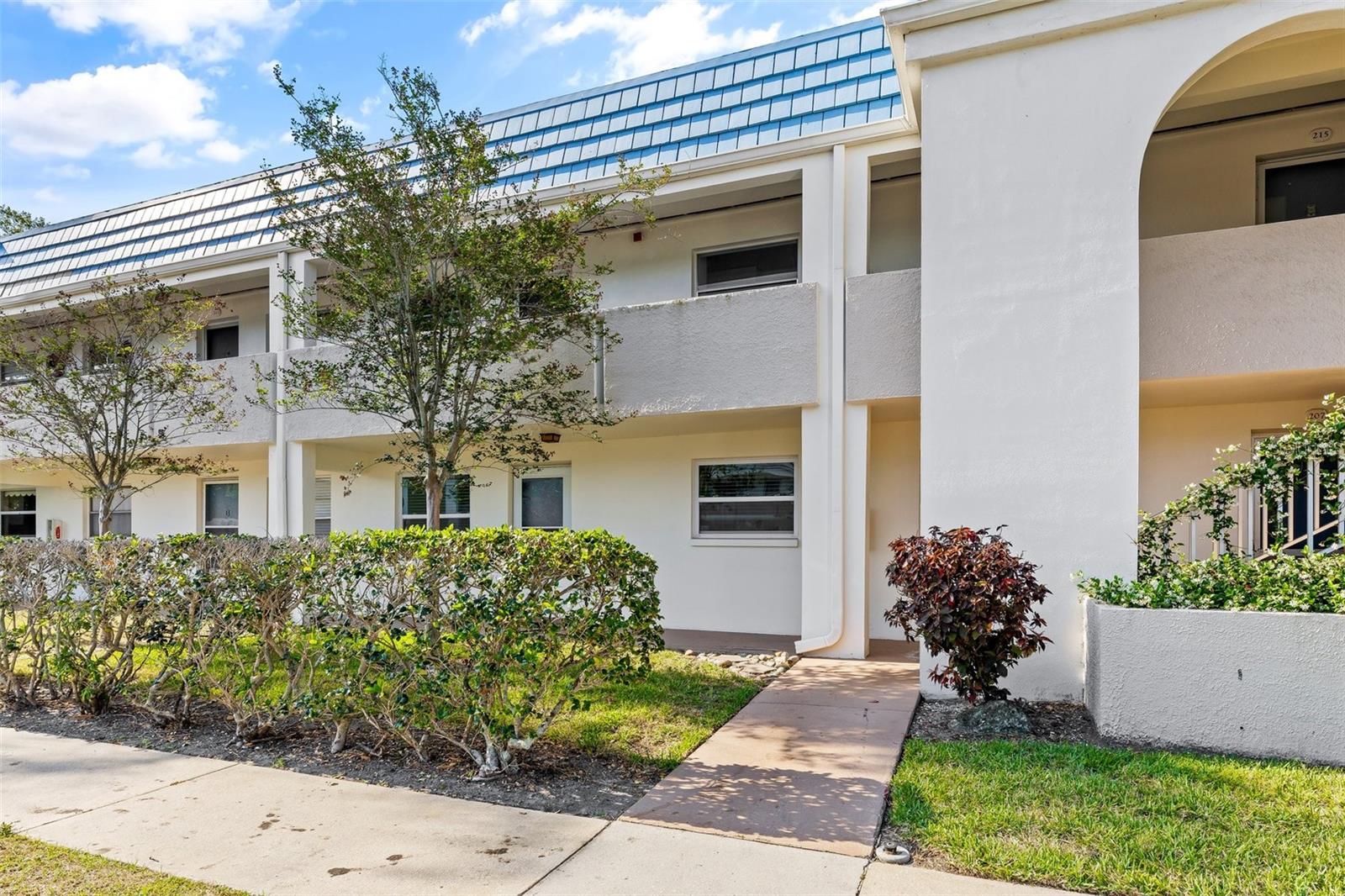 1975 W BAY DR #214, LARGO, FL, 33770
