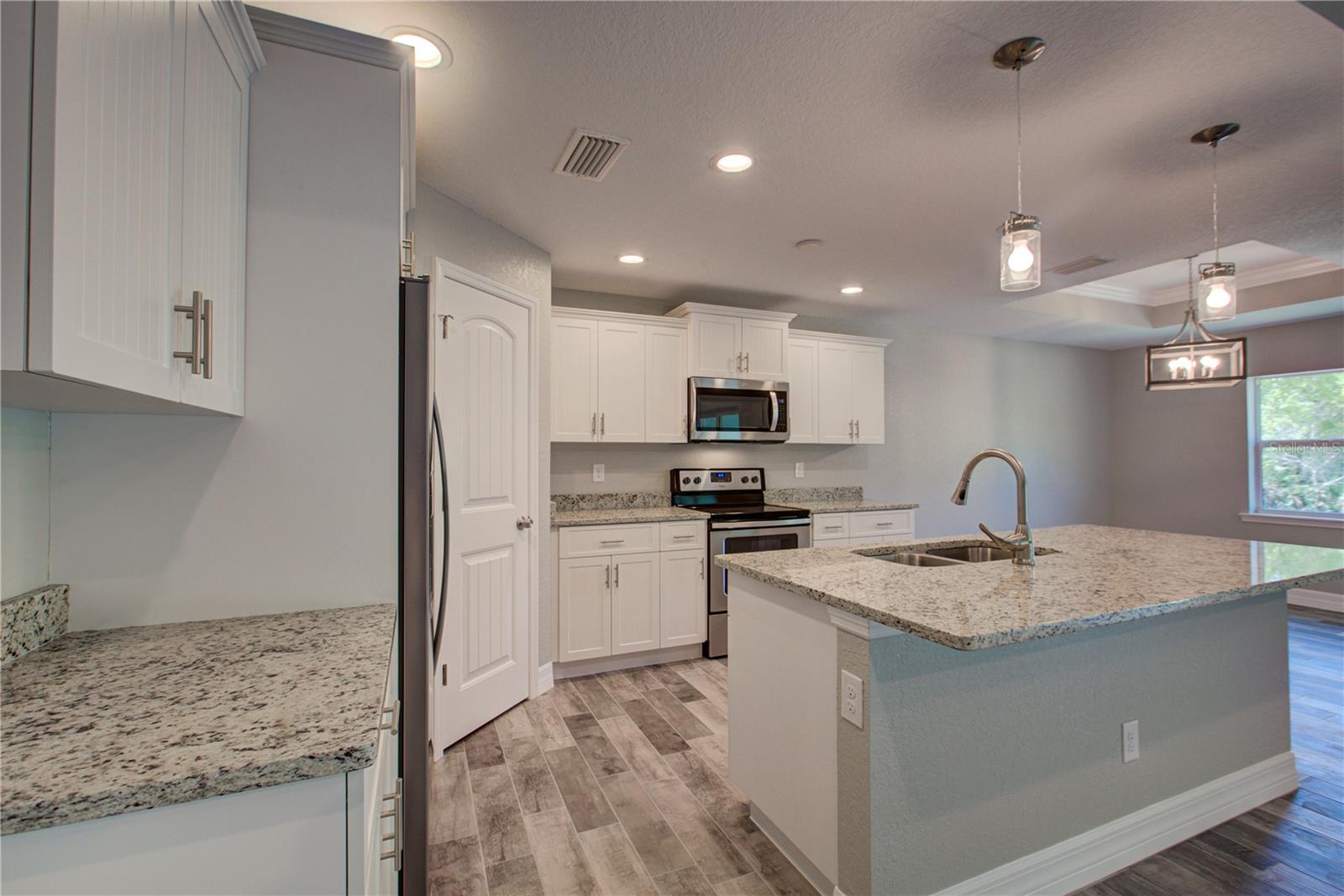 160 APOLLO DR, ROTONDA WEST, FL, 33947