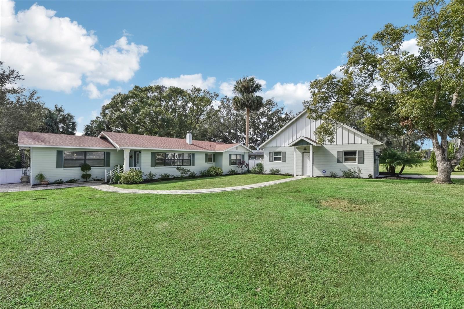 580 PAGE LN, MOUNT DORA, FL, 32757