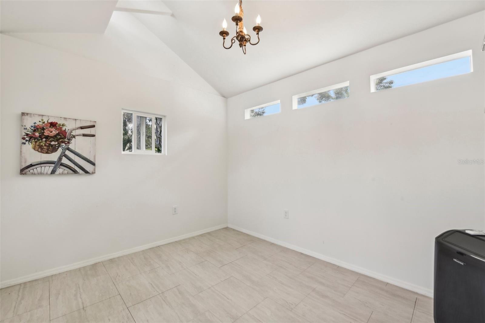 580 PAGE LN, MOUNT DORA, FL, 32757