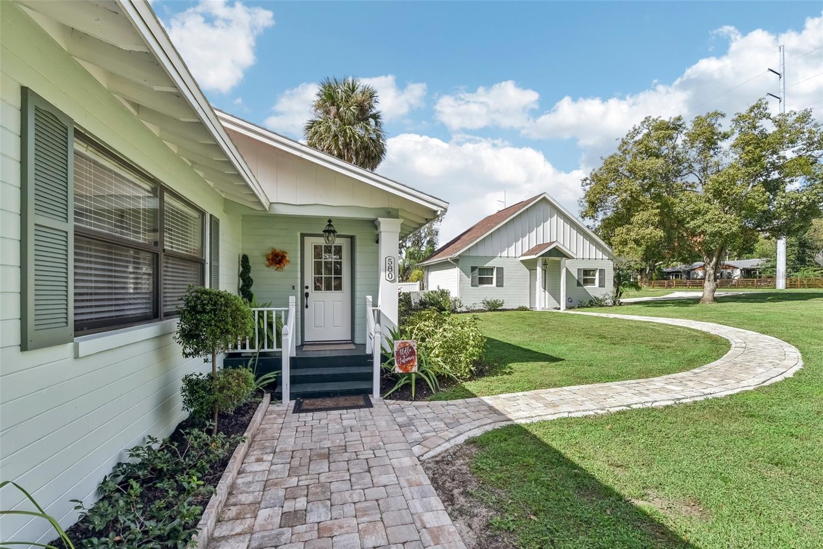 580 PAGE LN, MOUNT DORA, FL, 32757