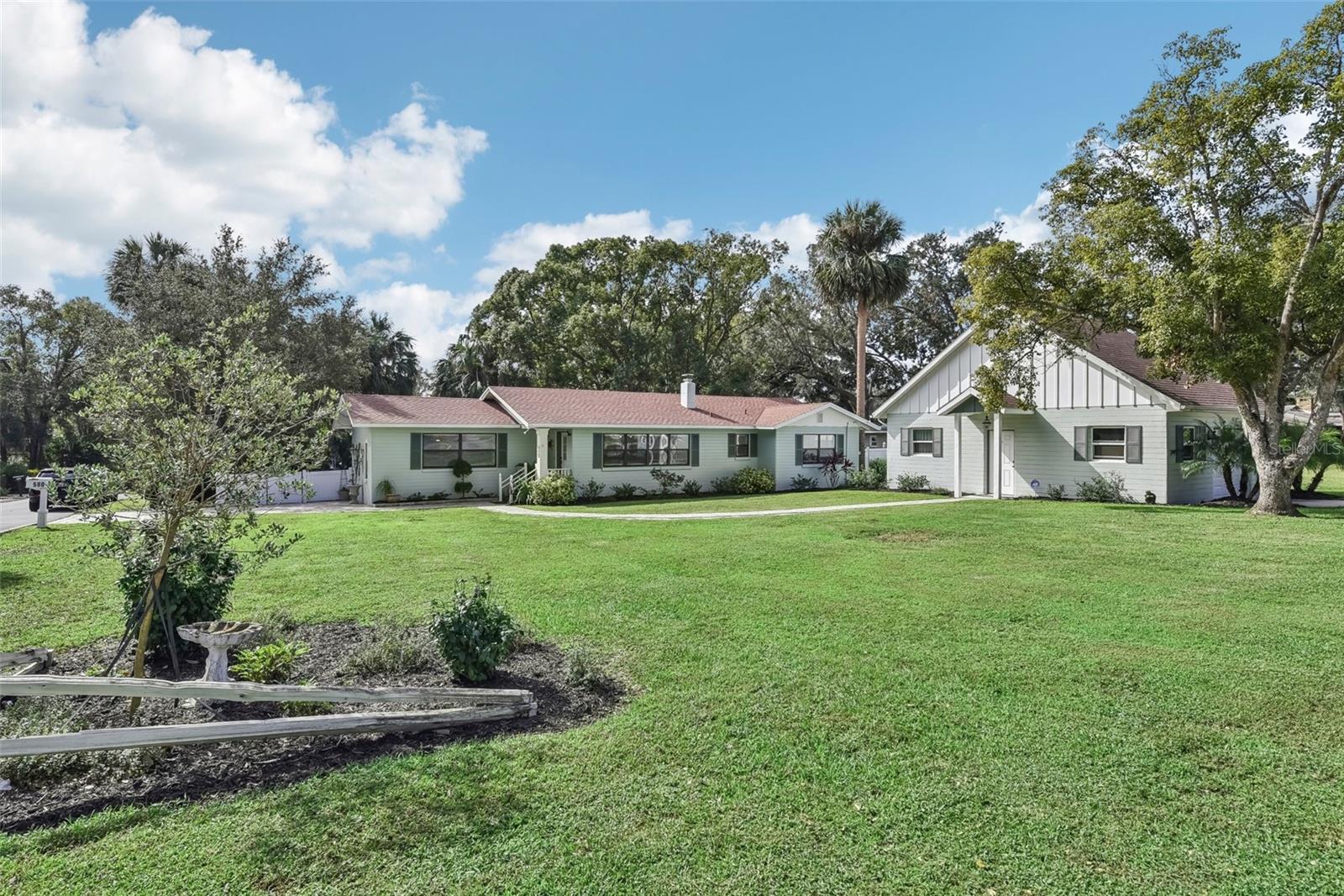 580 PAGE LN, MOUNT DORA, FL, 32757