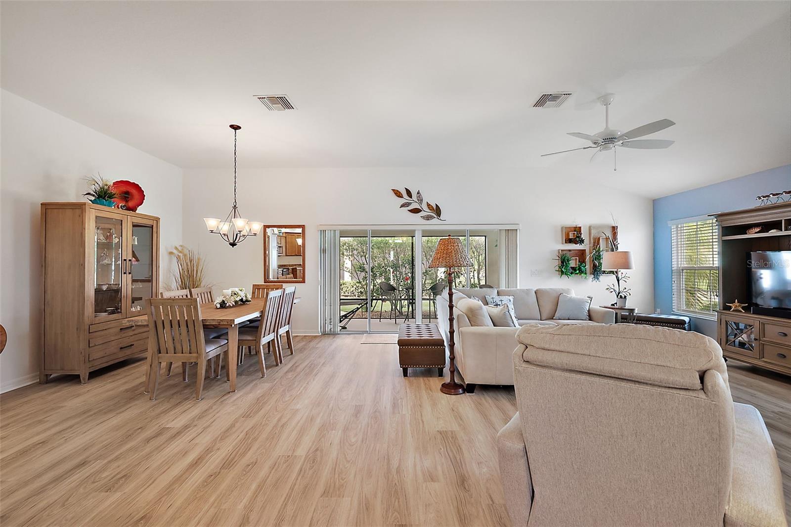 1095 BLOUNT AVE, THE VILLAGES, FL, 32163