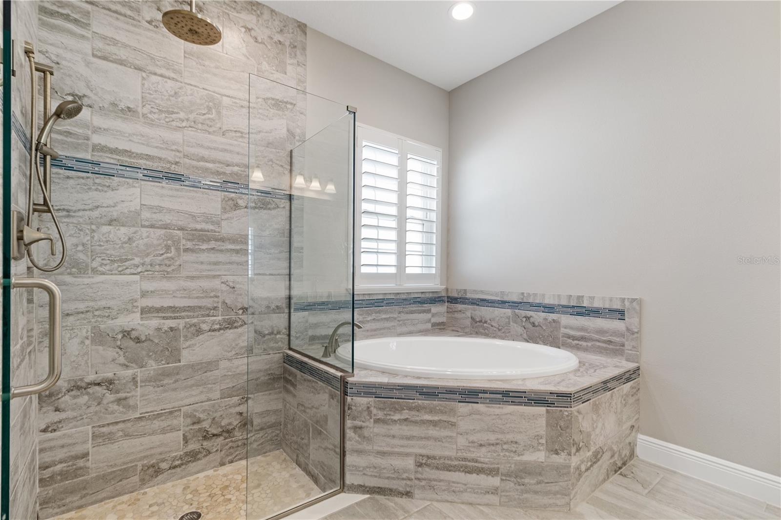 5810 SILVER SUN DR, APOLLO BEACH, FL, 33572