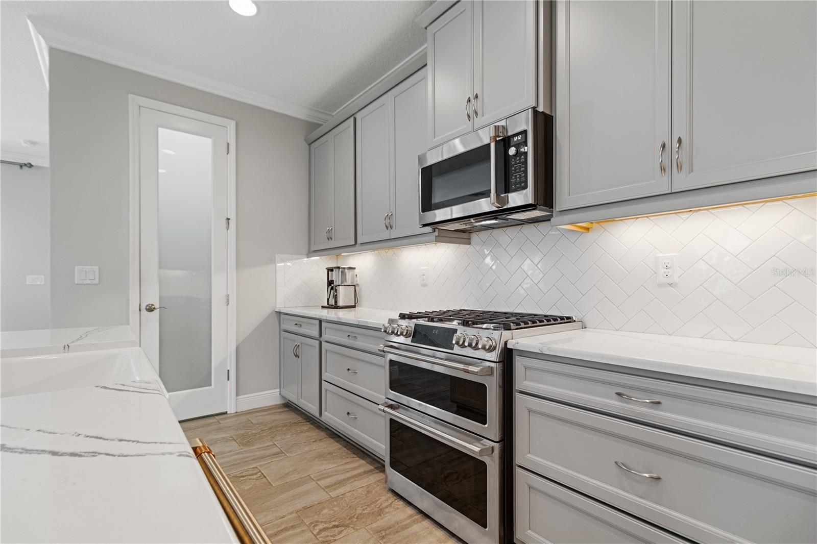 5810 SILVER SUN DR, APOLLO BEACH, FL, 33572