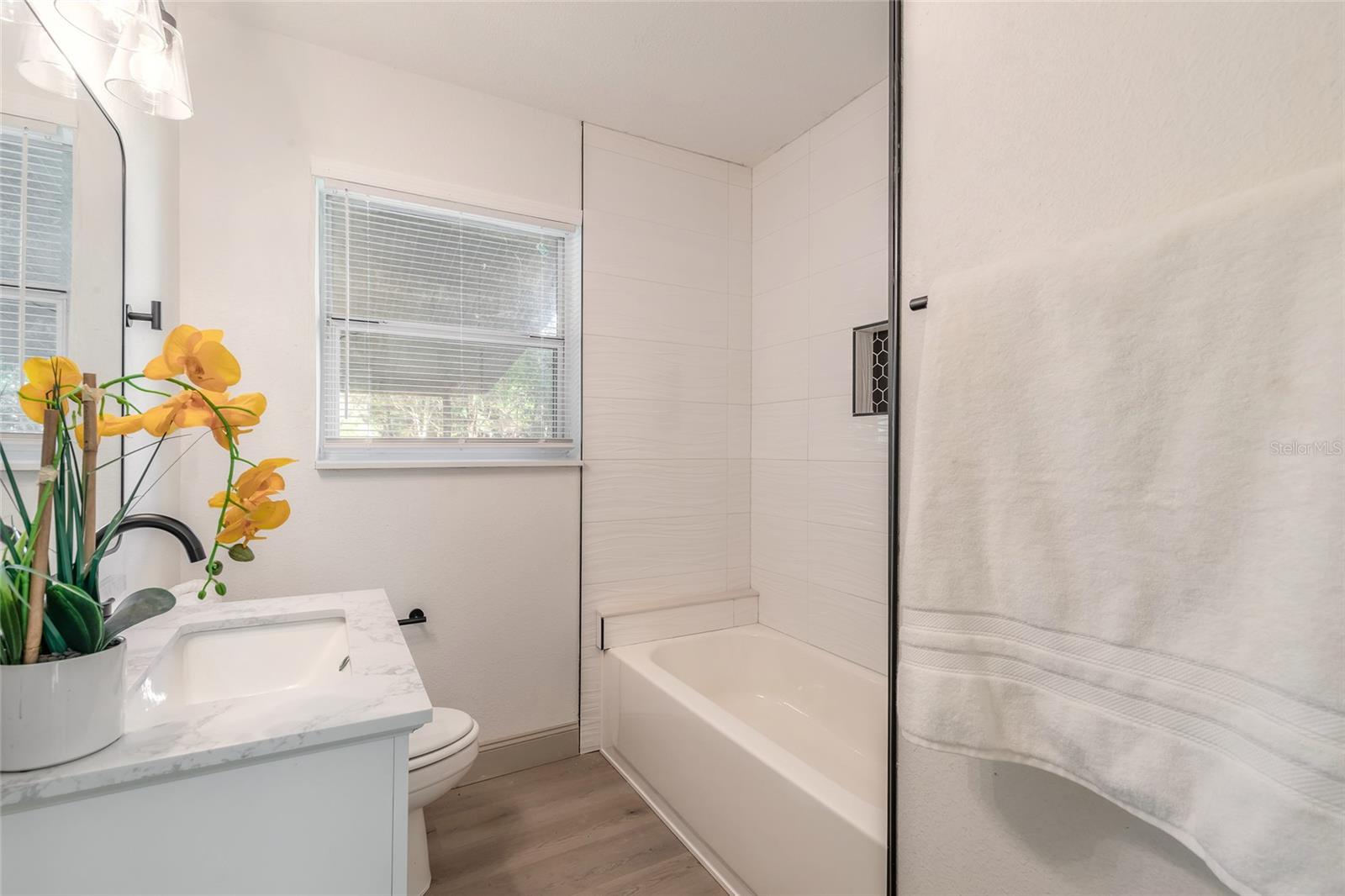 735 E CAROLINA AVE, DELAND, FL, 32724