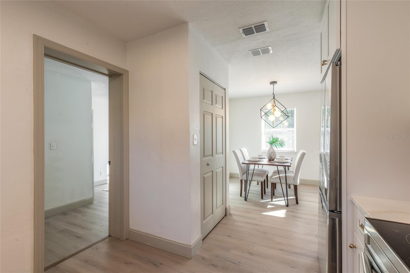 735 E CAROLINA AVE, DELAND, FL, 32724