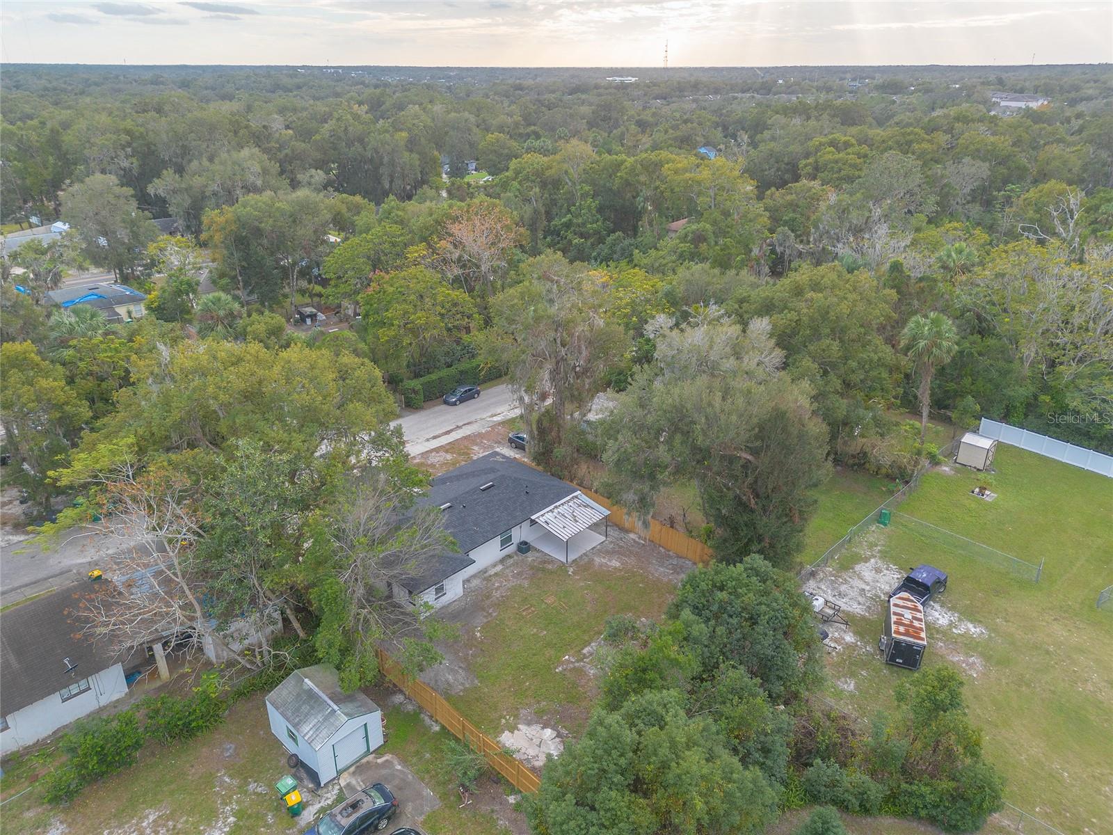 735 E CAROLINA AVE, DELAND, FL, 32724