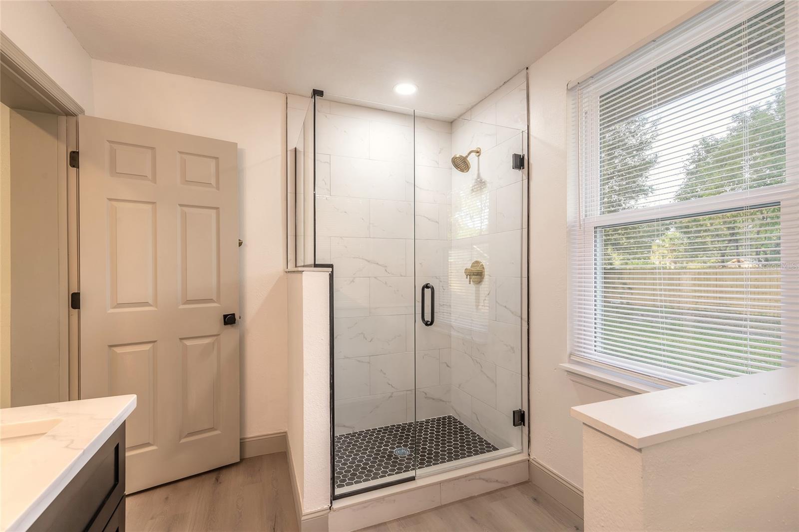 735 E CAROLINA AVE, DELAND, FL, 32724