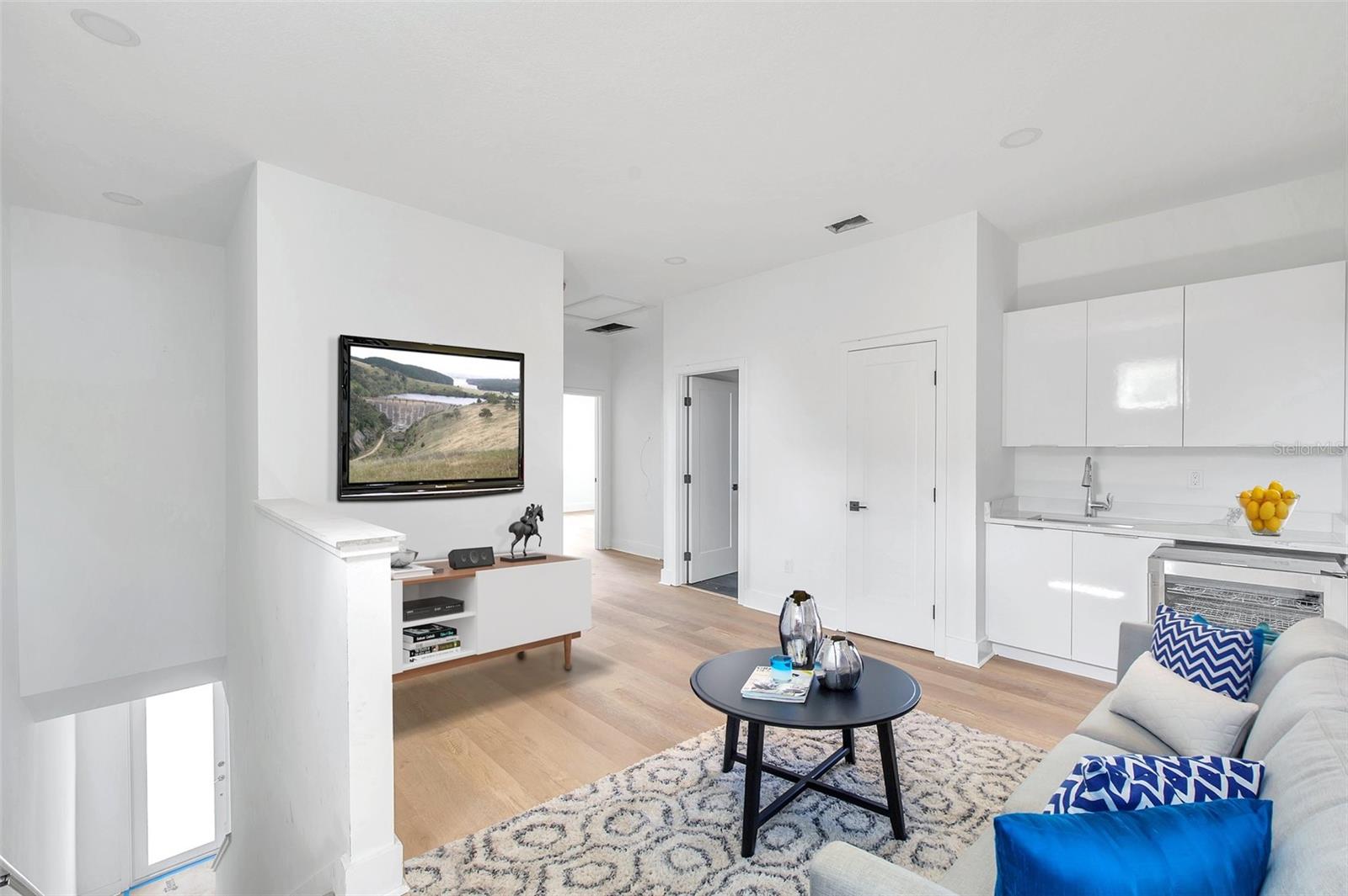 2608 W COLUMBUS DR #3, TAMPA, FL, 33607