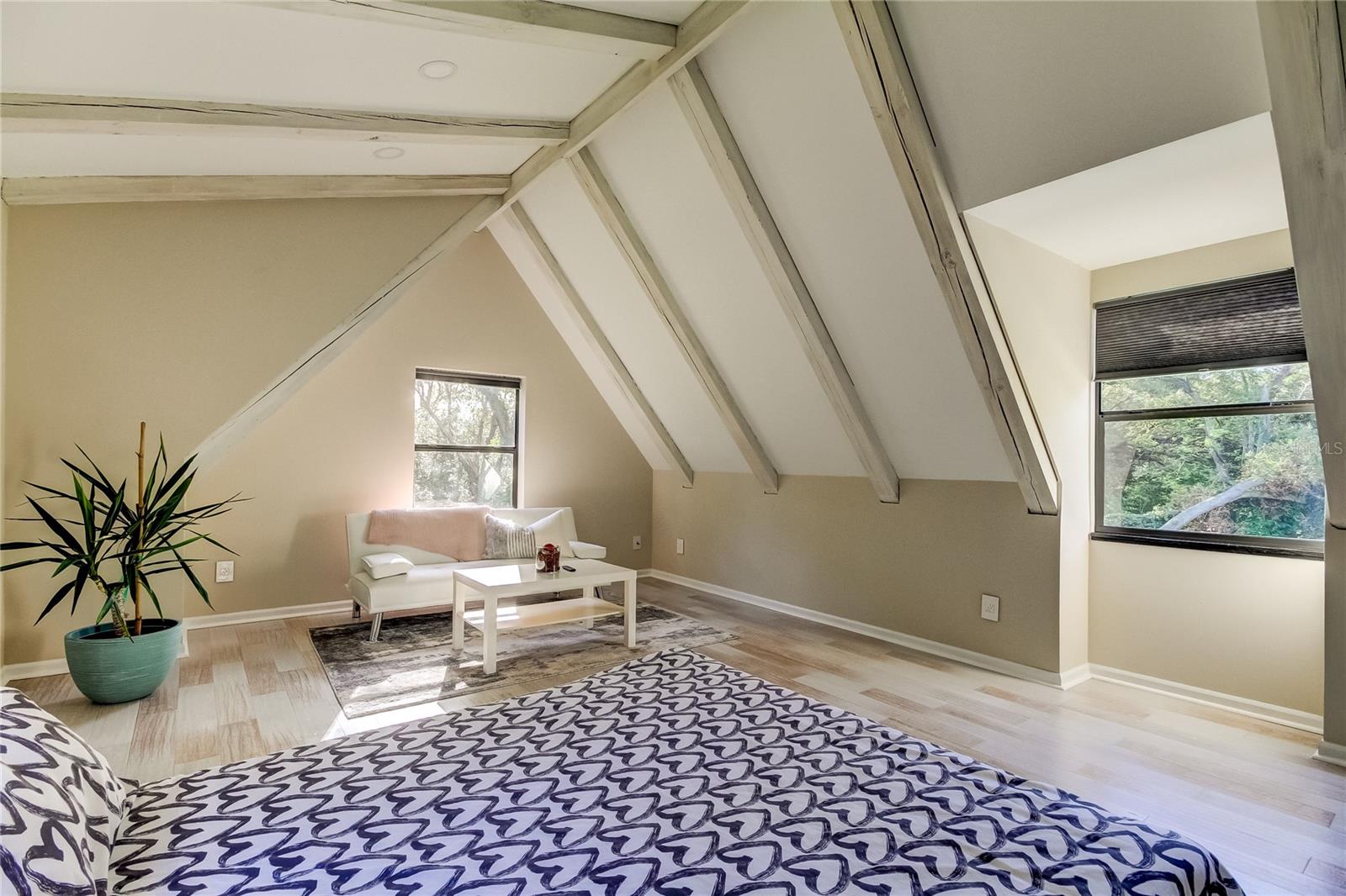 6828 OLD PASCO RD, WESLEY CHAPEL, FL, 33544