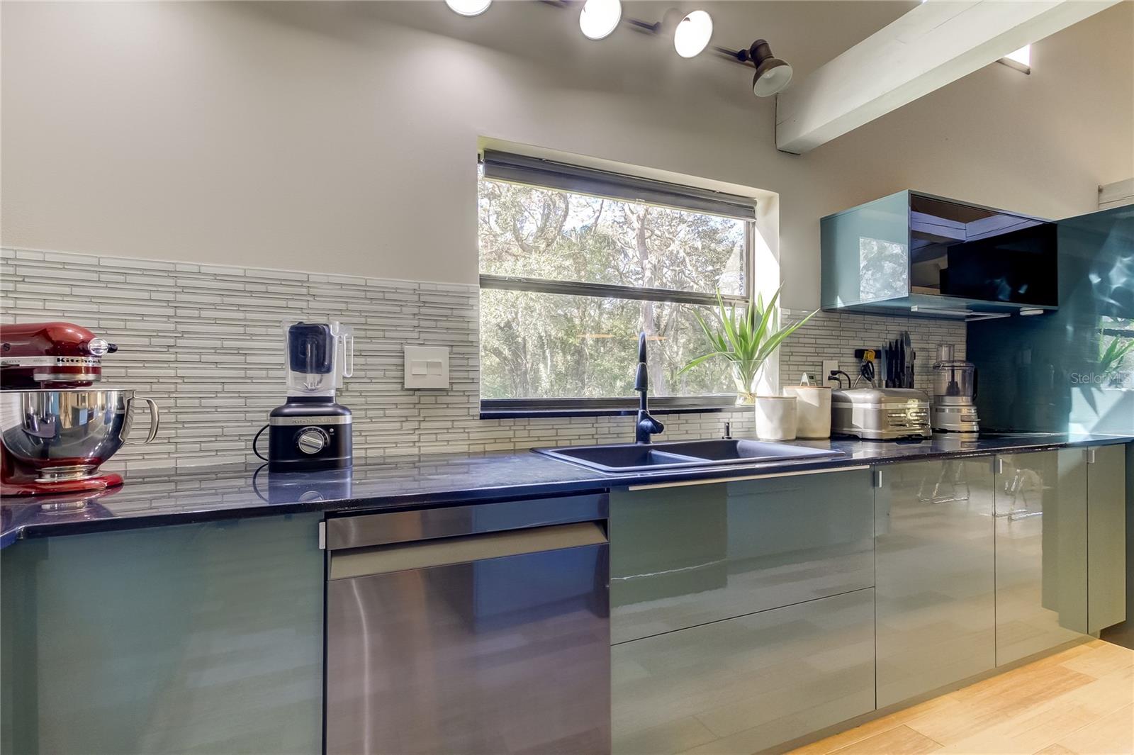 6828 OLD PASCO RD, WESLEY CHAPEL, FL, 33544