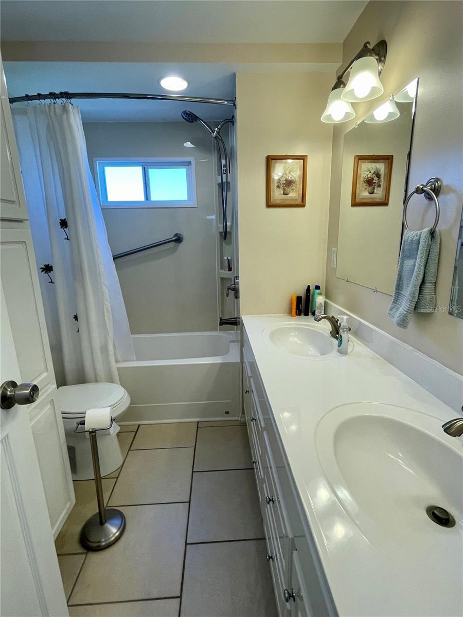 34527 VIOLET DR N, PINELLAS PARK, FL, 33781