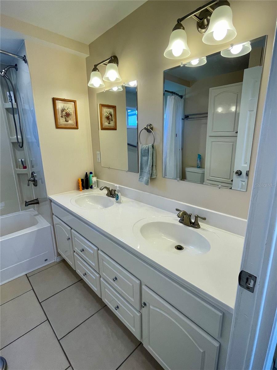 34527 VIOLET DR N, PINELLAS PARK, FL, 33781