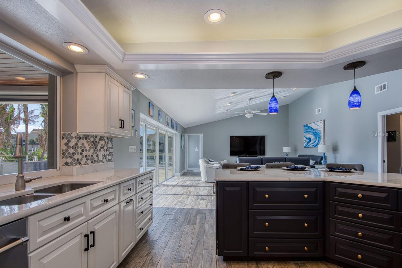 2773 SEABREEZE DR S, GULFPORT, FL, 33707